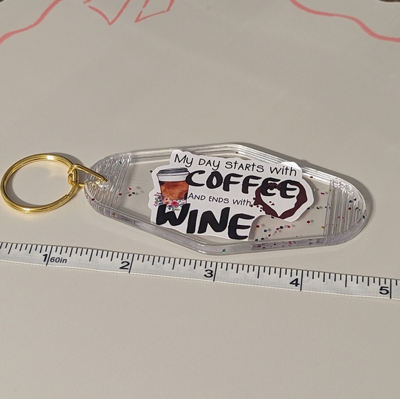 Coffee & Wine Glitter Acrylic Motel Keychain NEW! - Picture 5 of 6